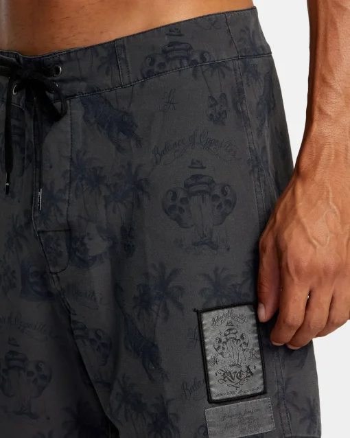 CHEFS KISS 16" BOARDSHORTS