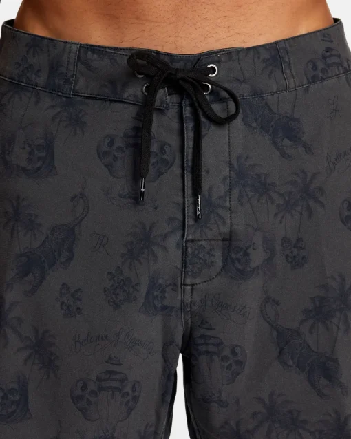 CHEFS KISS 16" BOARDSHORTS