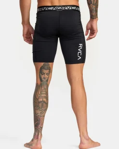 COMPRESSION TRAINING SHORTS