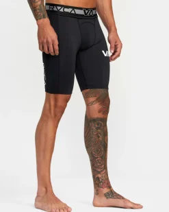 COMPRESSION TRAINING SHORTS