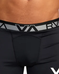 COMPRESSION TRAINING SHORTS