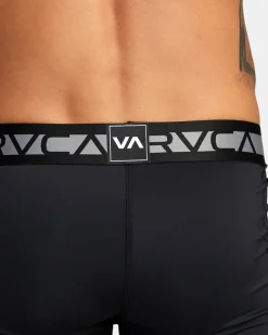 COMPRESSION TRAINING SHORTS