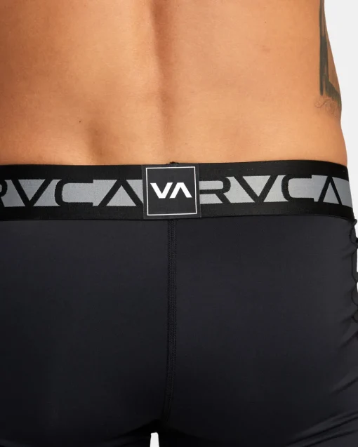 COMPRESSION TRAINING SHORTS
