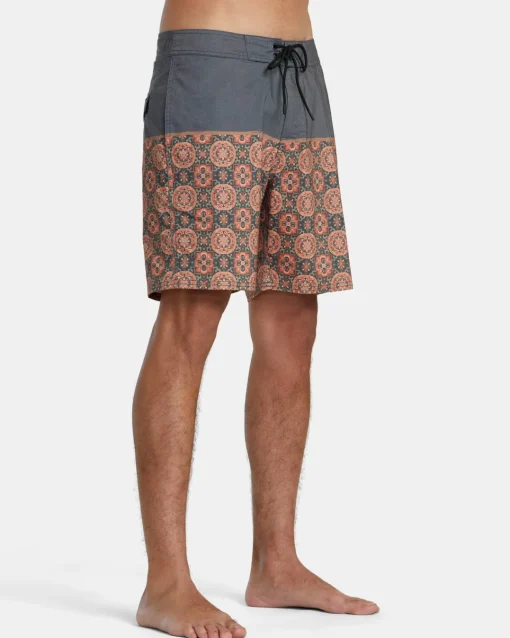 COUNTY 18" BOARDSHORTS