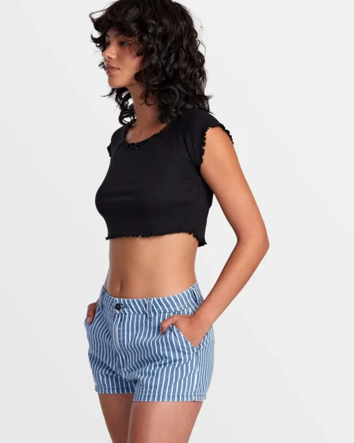 DELILAH OFF-THE-SHOULDER CROP TOP
