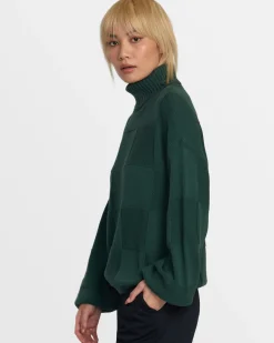 VINEYARD TURTLENECK SWEATER