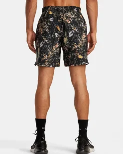 YOGGER STRETCH 17" ATHLETIC SHORTS