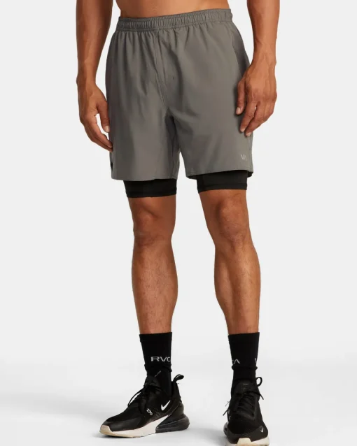 YOGGER TRAIN 2-IN-1 17" WORKOUT SHORTS