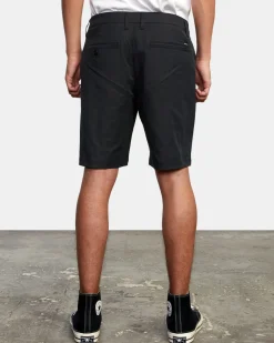 BACK IN HYBRID 19" SHORTS