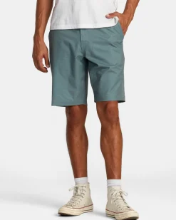 BALANCE HYBRID 20" SHORTS