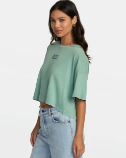 BOYFRIEND CROPPED TEE