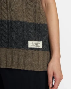 CHEFS KISS SWEATER VEST