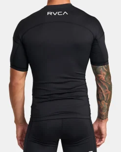 COMPRESSION TECHNICAL SHORT SLEEVE TOP