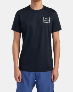 RVCA SHORT SLEEVE RASHGUARD