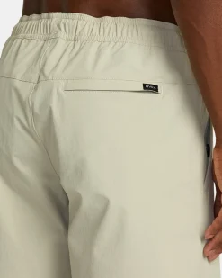 SPECTRUM TECH SHORT UTILITY SHORTS