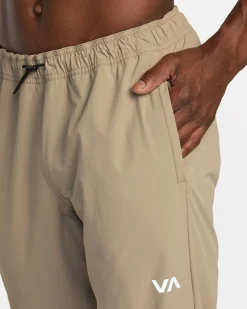 SPECTRUM TECH SLIM FIT PANTS