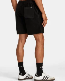 VA ESSENTIAL MICRO FLEECE SHORT 18