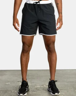 YOGGER HYBRID 17" ATHLETIC SHORTS