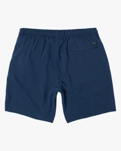 YOGGER STRETCH 17" ATHLETIC SHORTS