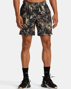 YOGGER STRETCH 17" ATHLETIC SHORTS